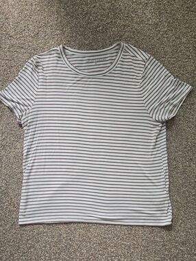 Lucky Brand T-Shirt